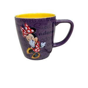 Walt Disney World Disney Parks 3D Minnie Mouse 8 oz coffee mug